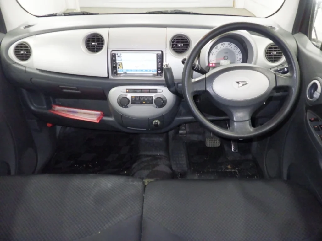 Daihatsu Move Latte  с аукциона в Японии