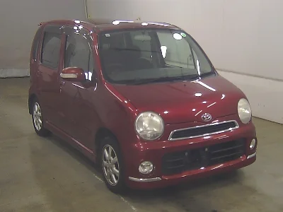 DAIHATSU MOVE LATTE