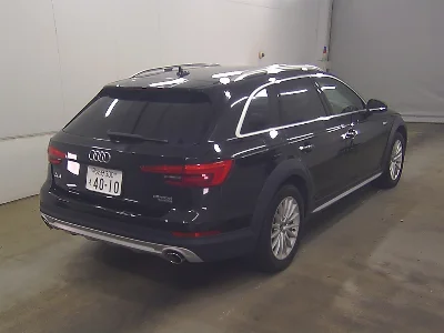 AUDI A4 AVANTE