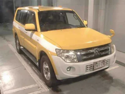 MITSUBISHI PAJERO