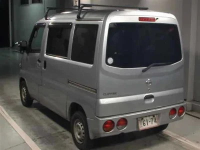 NISSAN CLIPPER VAN