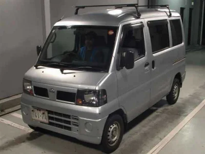 NISSAN CLIPPER VAN