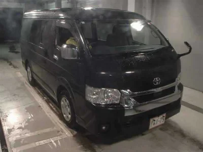 TOYOTA HIACE