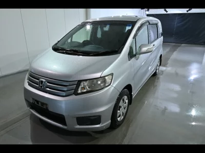 HONDA FREED SPIKE