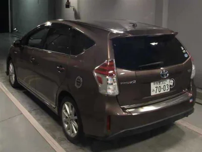 TOYOTA PRIUS ALPHA