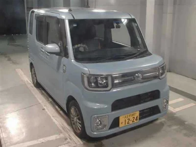 TOYOTA PIXIS MEGA
