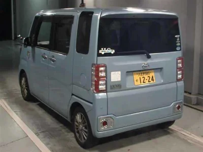 TOYOTA PIXIS MEGA