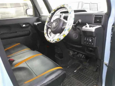 TOYOTA PIXIS MEGA
