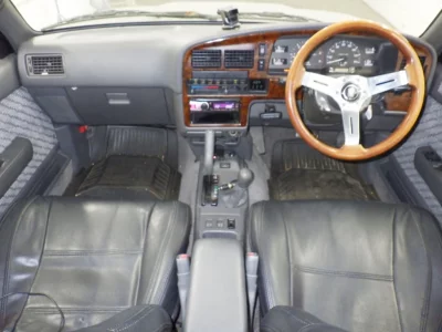 TOYOTA HILUX SURF