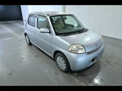 DAIHATSU ESSE