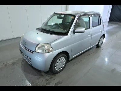 DAIHATSU ESSE