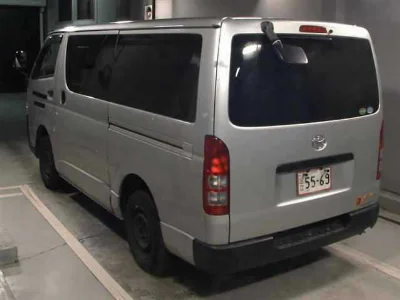 TOYOTA HIACE VAN