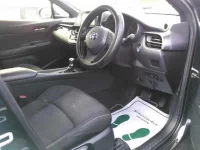 Цена авто Toyota C-HR с аукционов Японии, номер кузова ZYX10, пробег 101 000, оценка 2