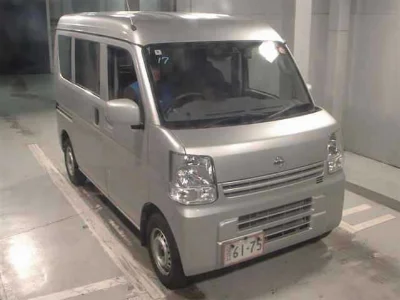 NISSAN CLIPPER VAN