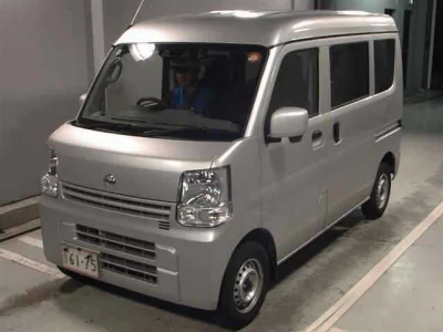 NISSAN CLIPPER VAN
