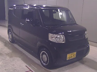 HONDA N BOX SLASH