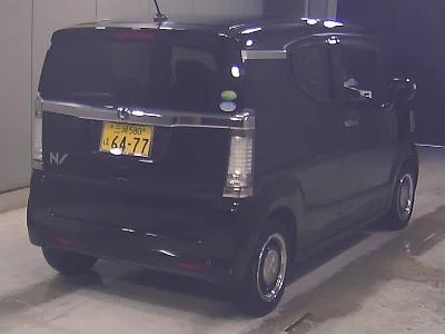 HONDA N BOX SLASH