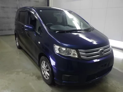 HONDA FREED SPIKE