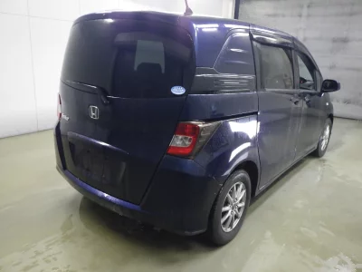 HONDA FREED SPIKE