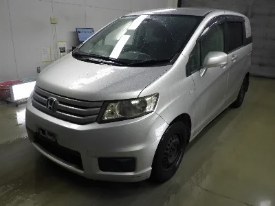 HONDA FREED SPIKE
