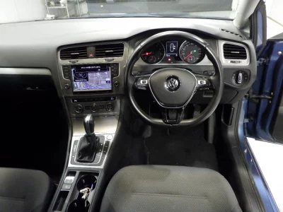 VOLKSWAGEN GOLF WAGON