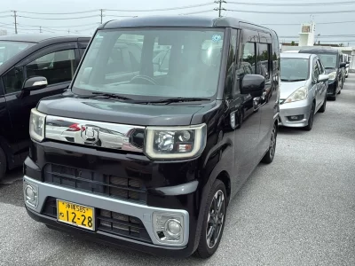 DAIHATSU WAKE