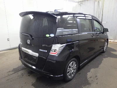 HONDA FREED SPIKE