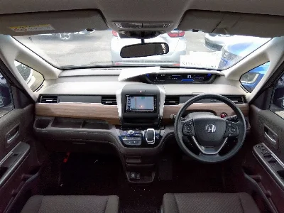 HONDA FREED+