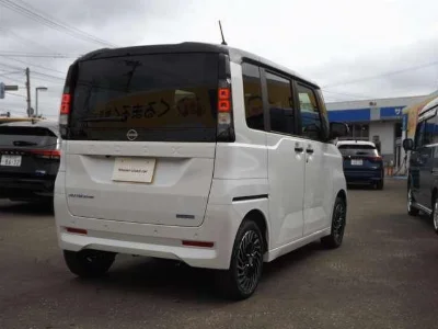NISSAN ROOX