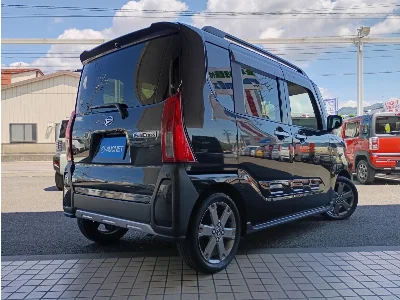 DAIHATSU TANTO FUN CROSS