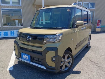 DAIHATSU TANTO FUN CROSS