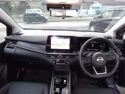 NISSAN AURA