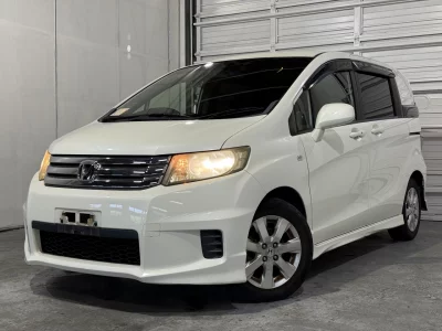 HONDA FREED SPIKE