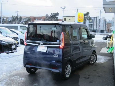 NISSAN ROOX