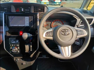 TOYOTA TANK