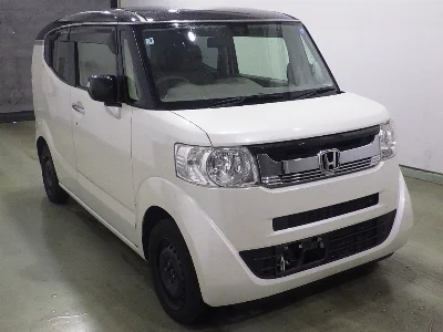 HONDA N BOX SLASH