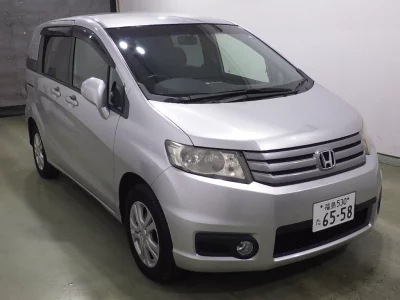 HONDA FREED SPIKE