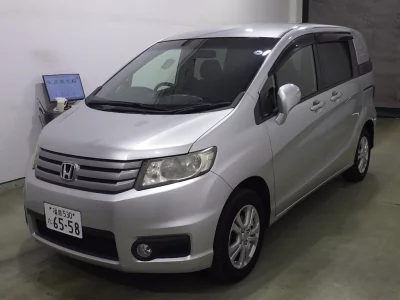 HONDA FREED SPIKE