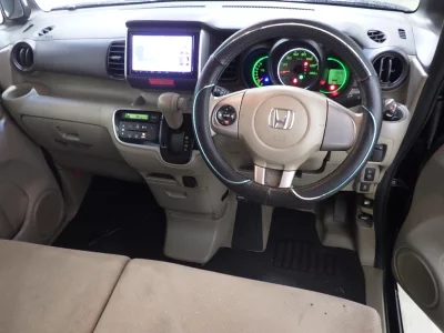 HONDA N BOX PLUS
