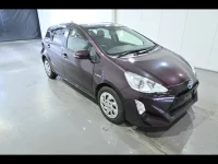 Цена авто Toyota Aqua с аукционов Японии, номер кузова NHP10, пробег 54 000, оценка 2