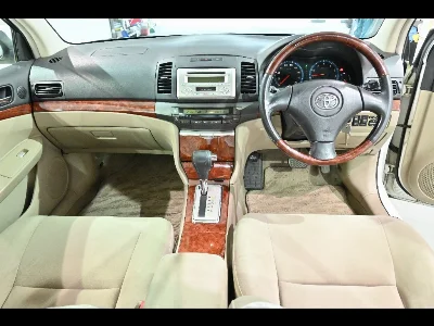 TOYOTA PREMIO