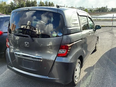 HONDA FREED SPIKE