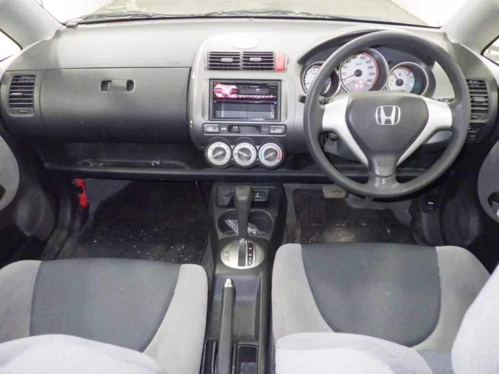 Honda Fit  с аукциона в Японии