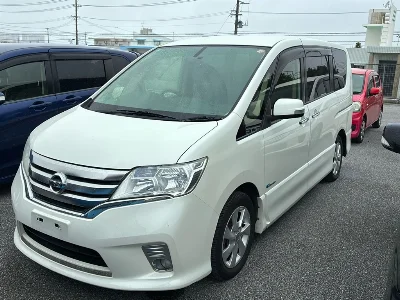 NISSAN SERENA