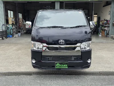 TOYOTA HIACE VAN