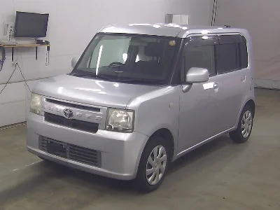 TOYOTA PIXIS SPACE