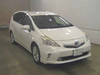 TOYOTA PRIUS ALPHA