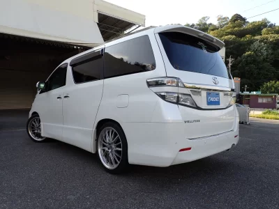 TOYOTA VELLFIRE