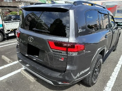 TOYOTA LAND CRUISER