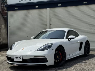 PORSCHE 718 CAYMAN